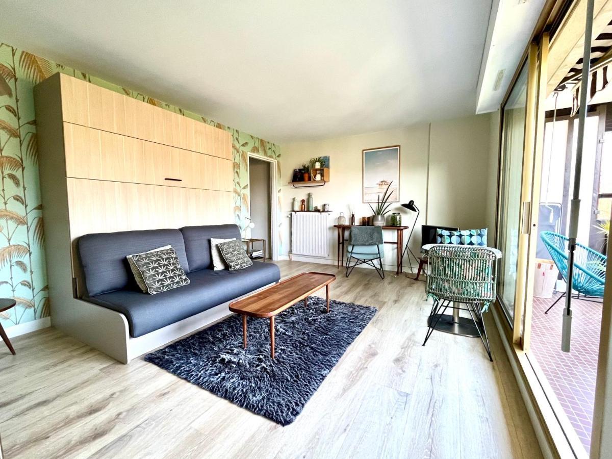 Beau Studio Terrasse Vue Jardin - A 2 Pas De La Mer Deauville Exteriör bild