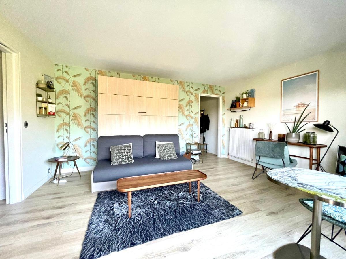 Beau Studio Terrasse Vue Jardin - A 2 Pas De La Mer Deauville Exteriör bild
