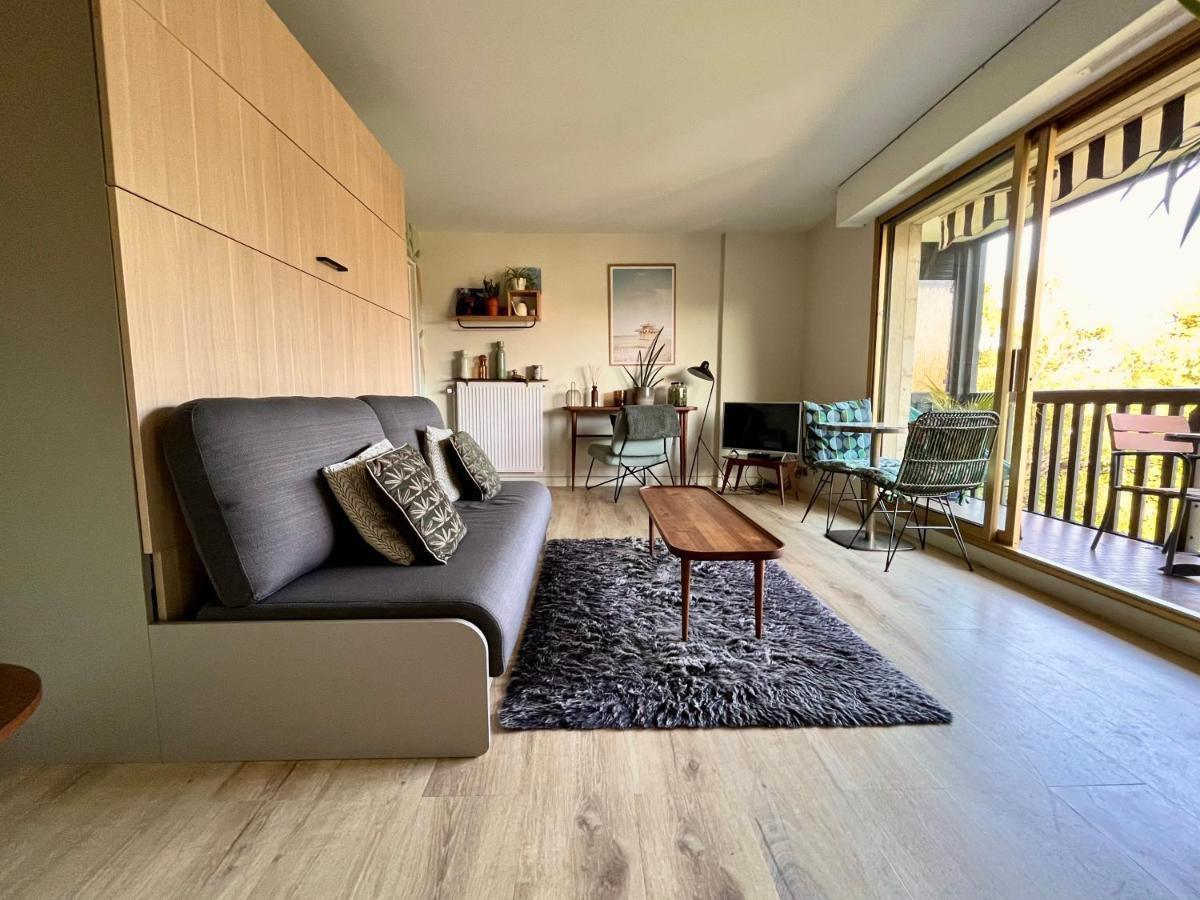Beau Studio Terrasse Vue Jardin - A 2 Pas De La Mer Deauville Exteriör bild